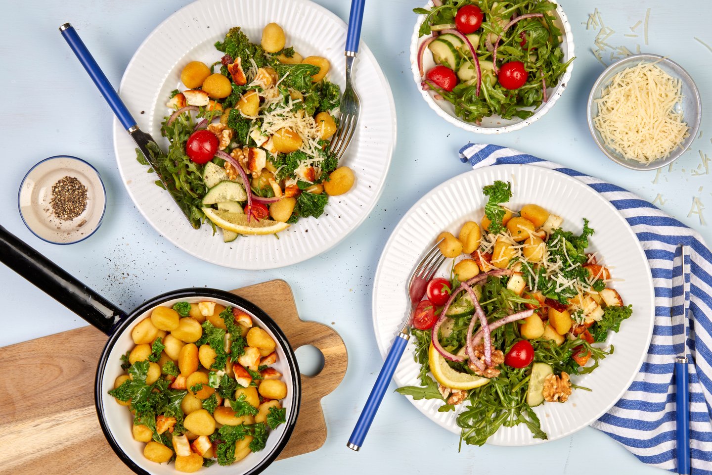 Gnocchi med stekt grønnkål og halloumi