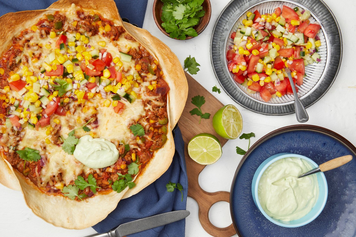 Tortilla- og tacopai med avokadodressing