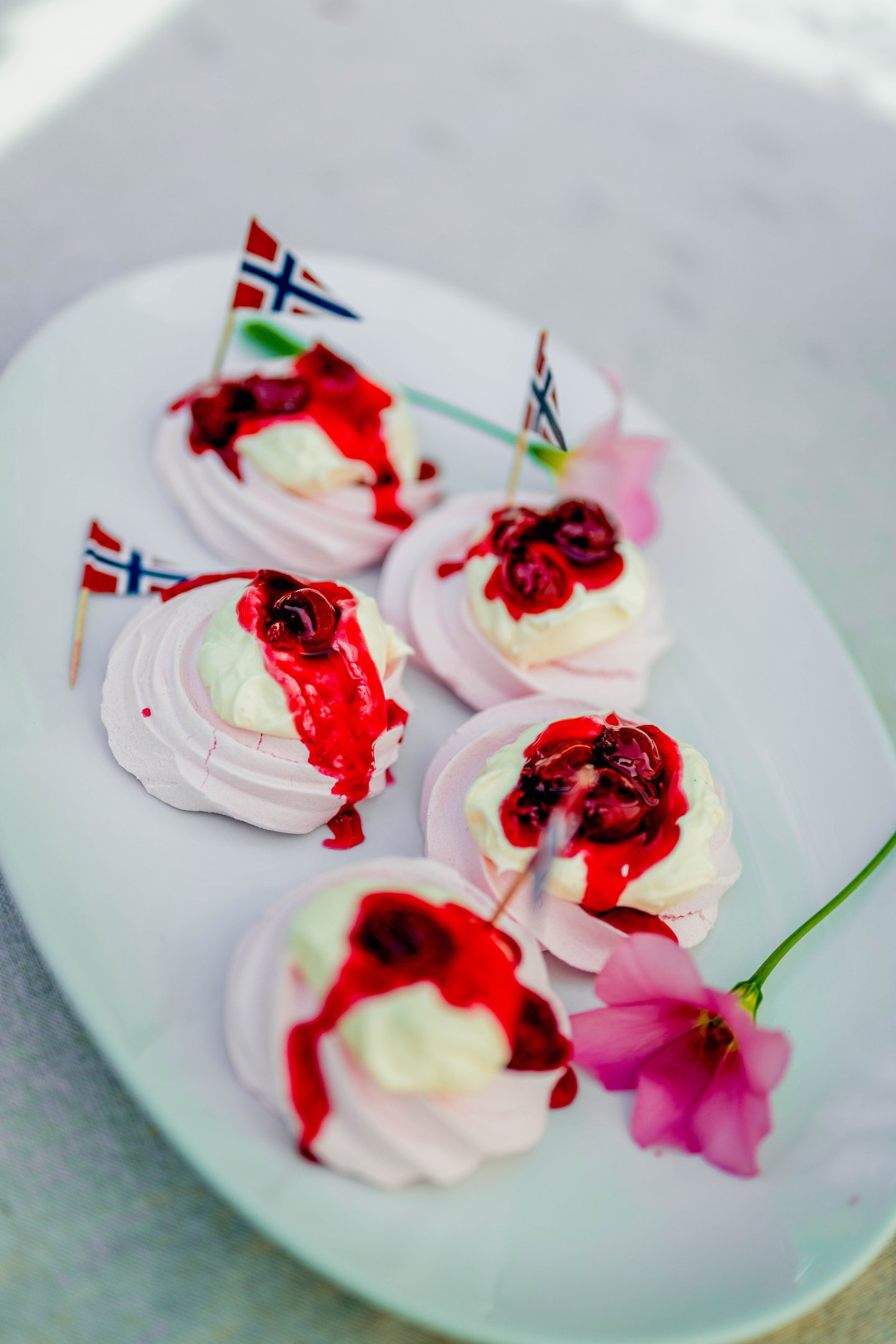 Sukkersøte minipavlovaer