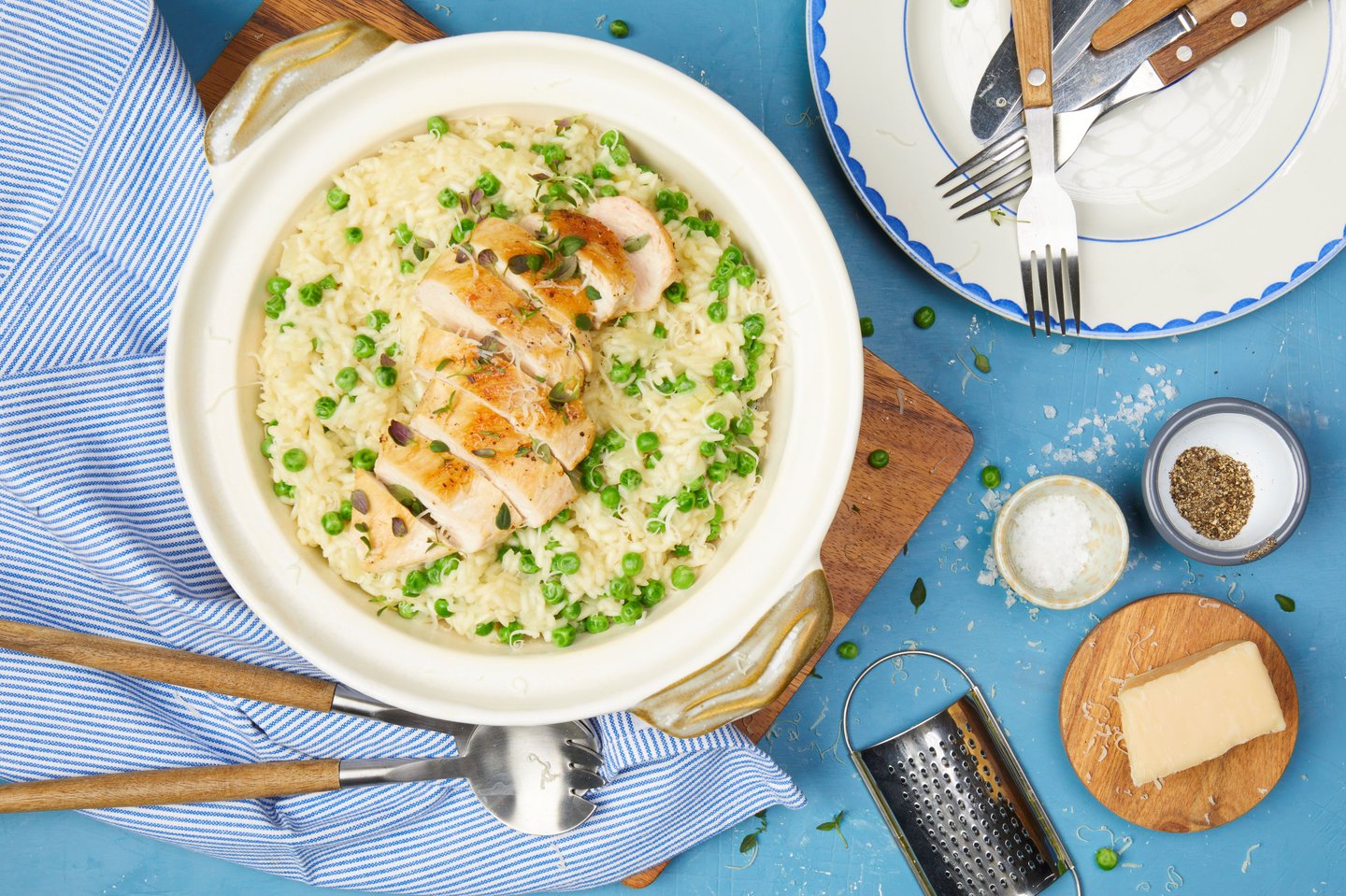 Kyllingrisotto med erter og parmesan