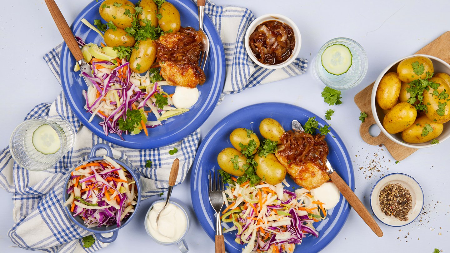 Seibiff med karamellisert løk og urtepoteter