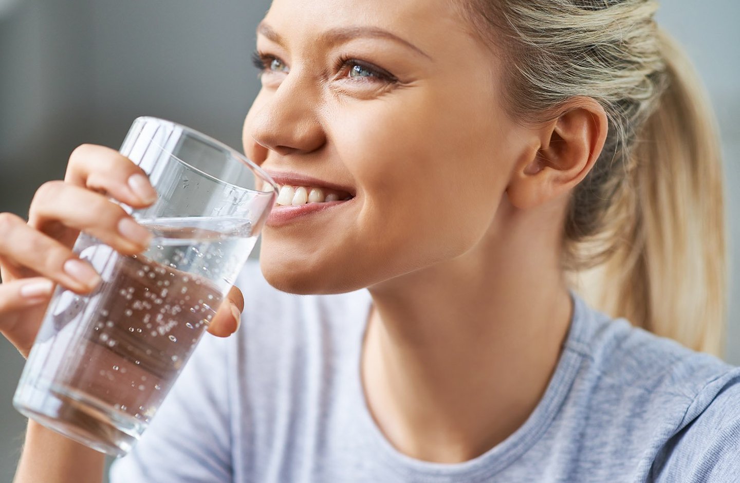 6 tips til å drikke mer vann