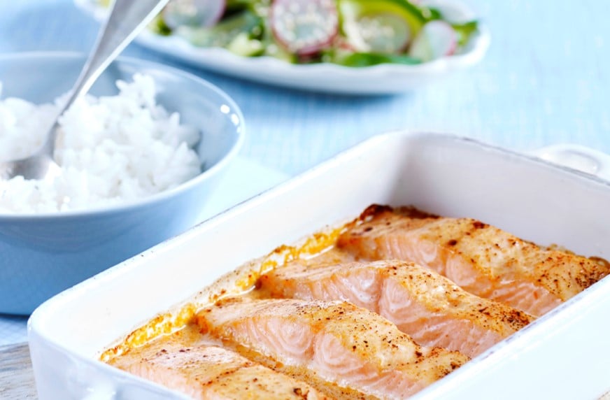 Thailaks med agurksalat