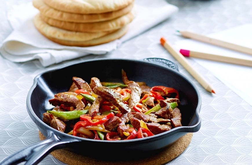 Pitabrød med biffstrimler