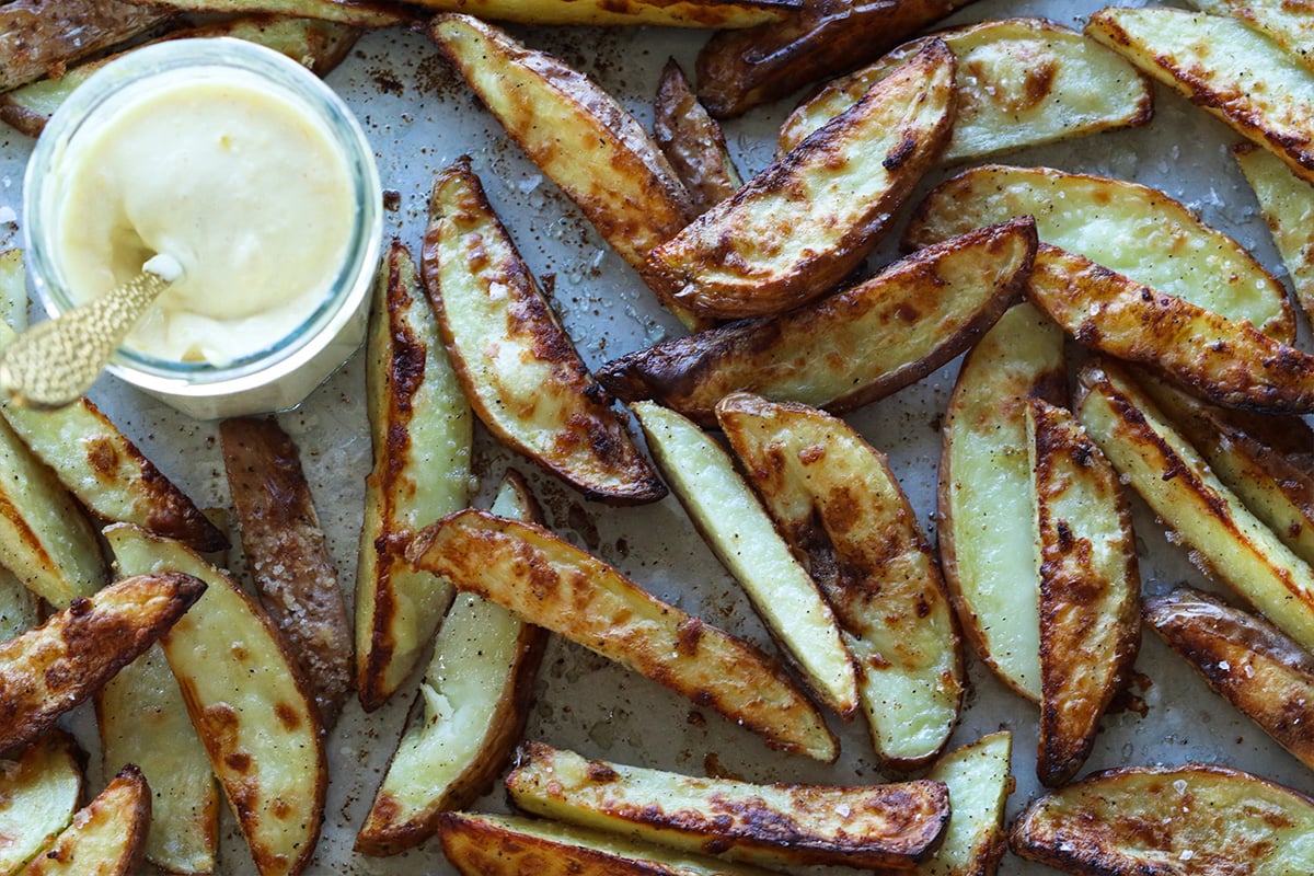 Ovnsstekte potetbåter med aioli