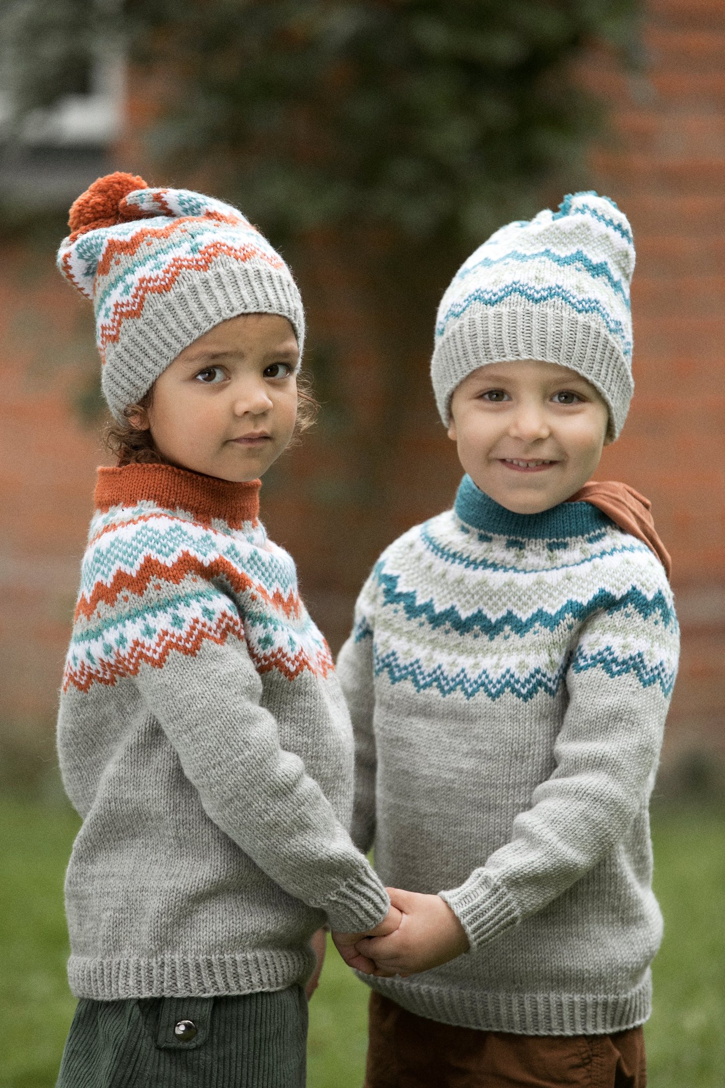 Strikkeoppskrift matchende lue og genser