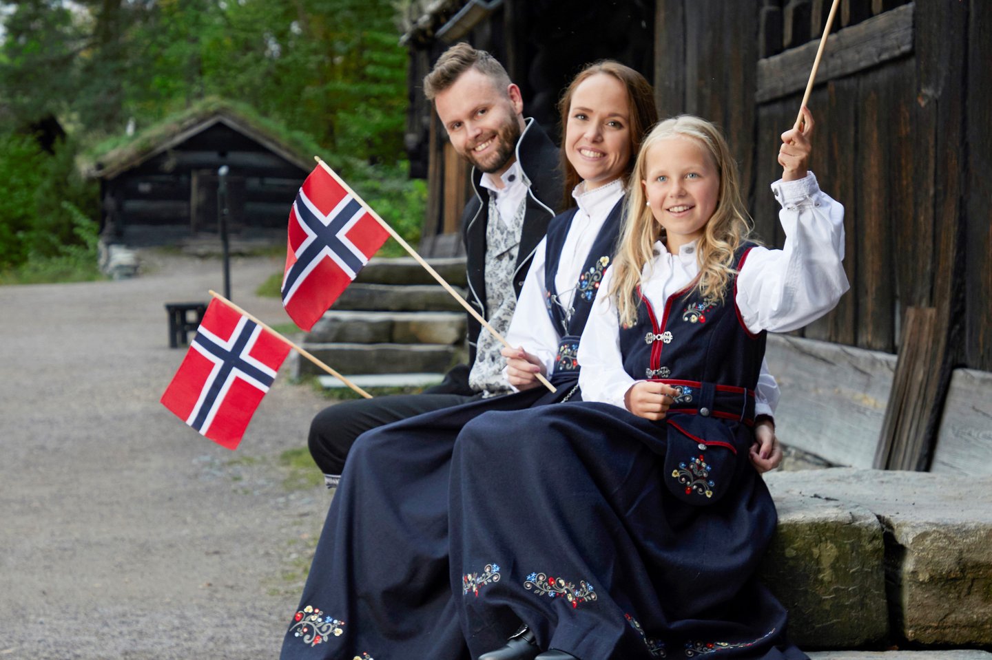 Festdrakt til hele familien