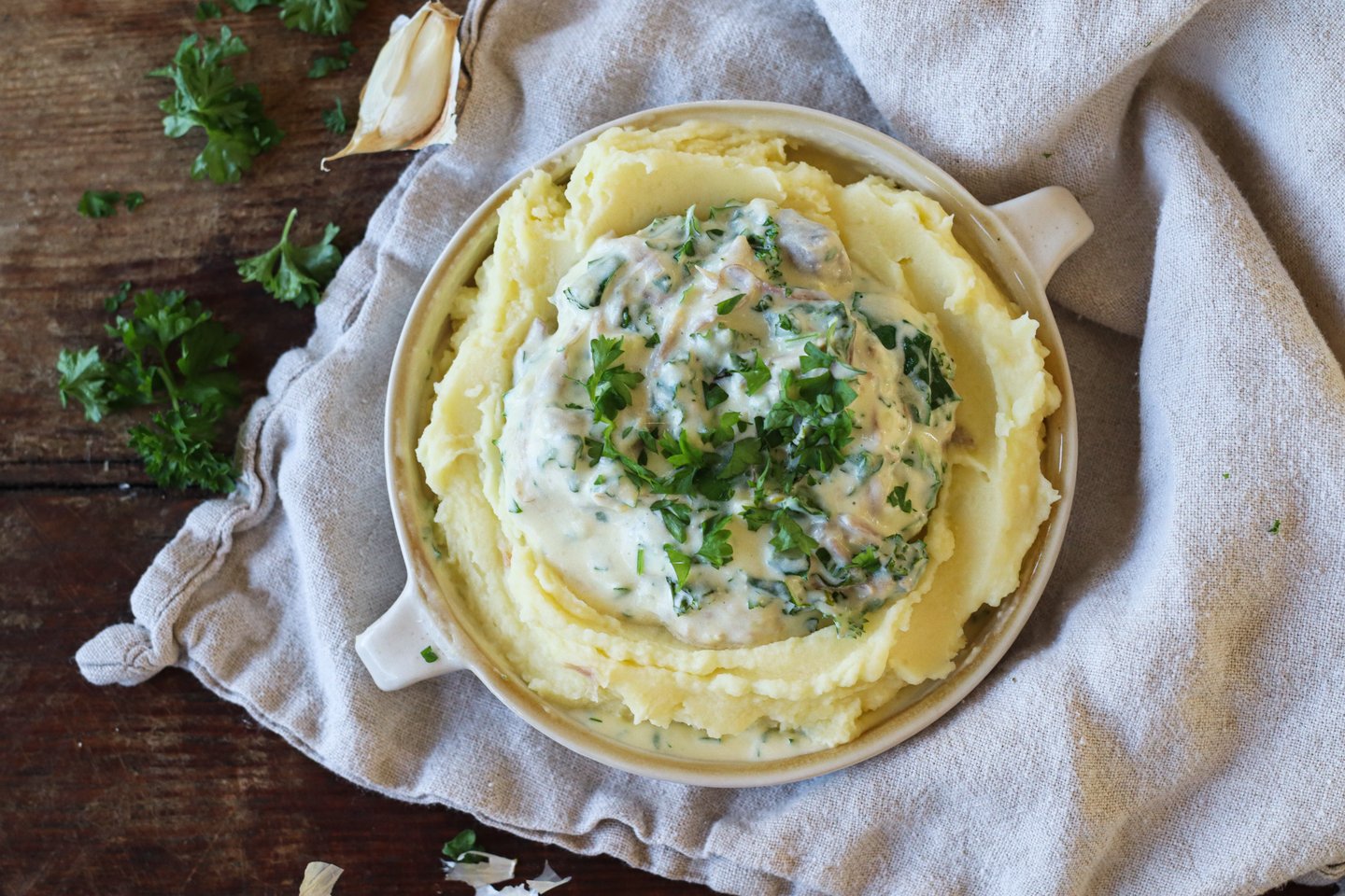 Pinnekjøttrester med potetmos og créme frâiche
