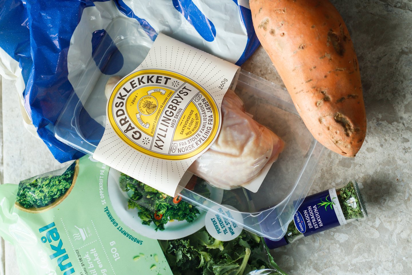 Kyllingfilet med søtpotet, grønnkål og digg saus (2).jpg