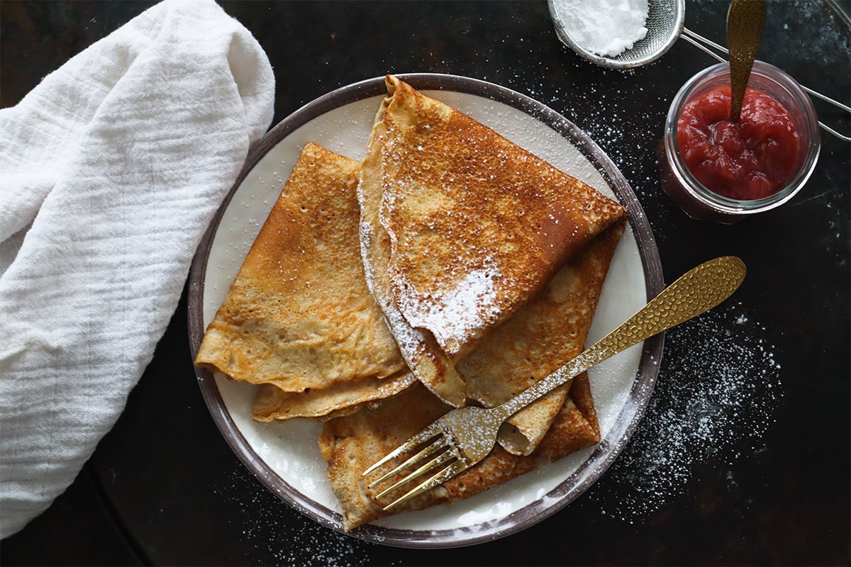 Grove pannekaker med gulrot