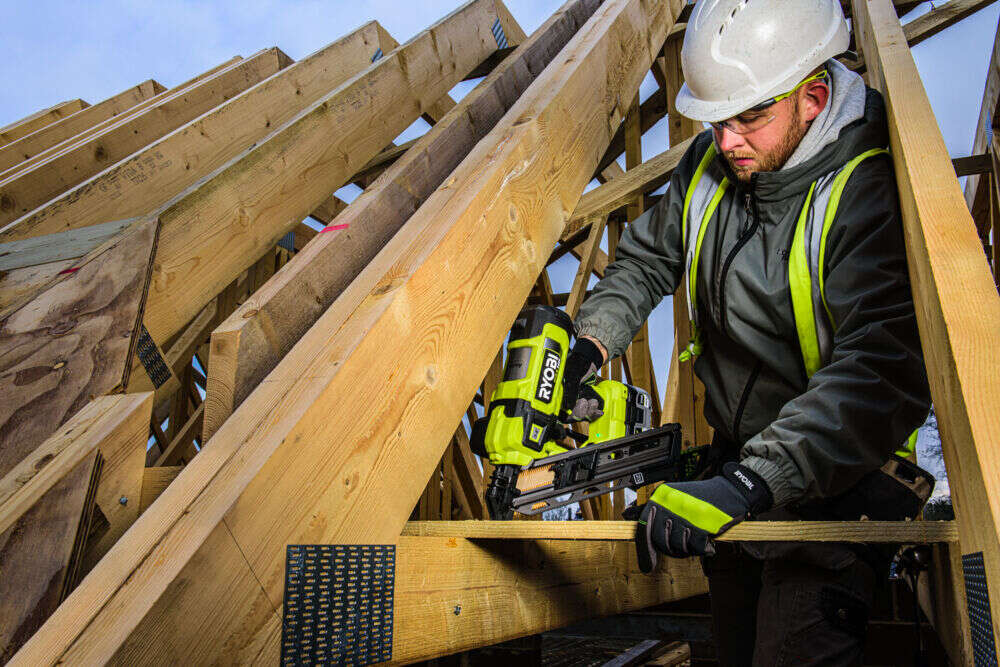 Ryobi ONE+ HP RFN1834X-0 spikerpistol u/batteri