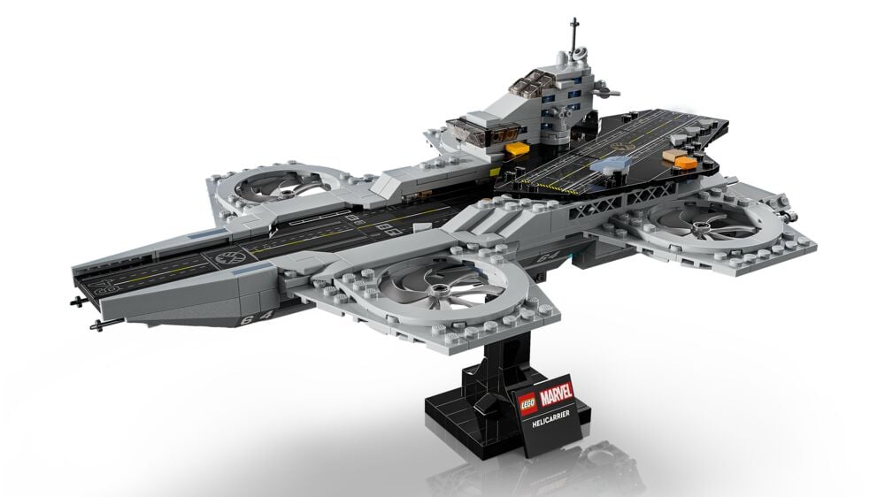 LEGO® Marvel Avengers’ helicarrier 7629