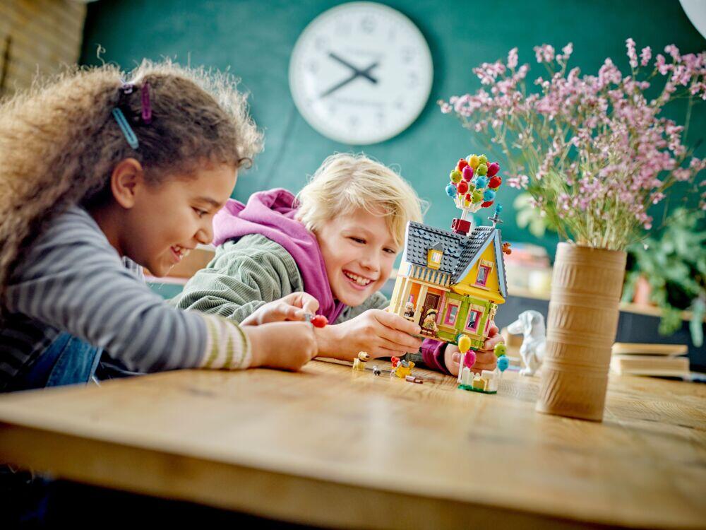 LEGO® Disney Pixar Huset fra «Se opp» 43217