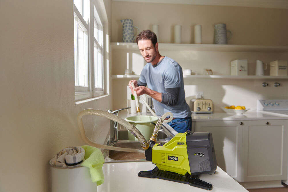 Ryobi RY18SPA-0 18V nedsenkbar vannpumpe