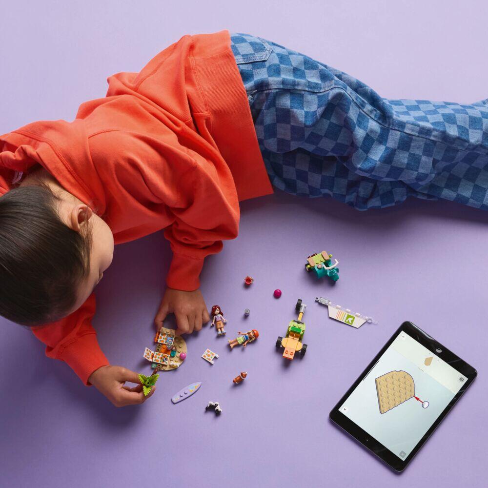 LEGO® Friends Lekesett med surfende hunder og scooter 42641