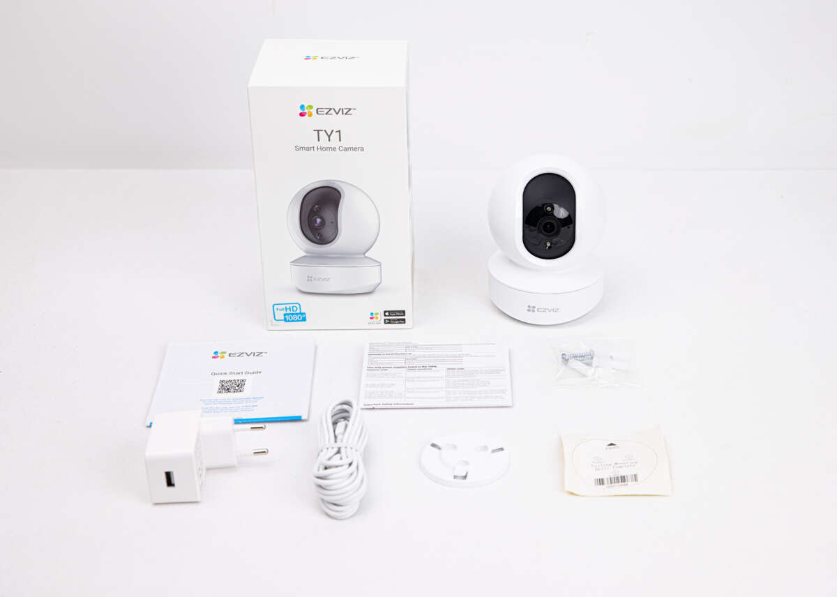 EZVIZ TY1 Smart Wi-Fi med panorerings- og vippekamera