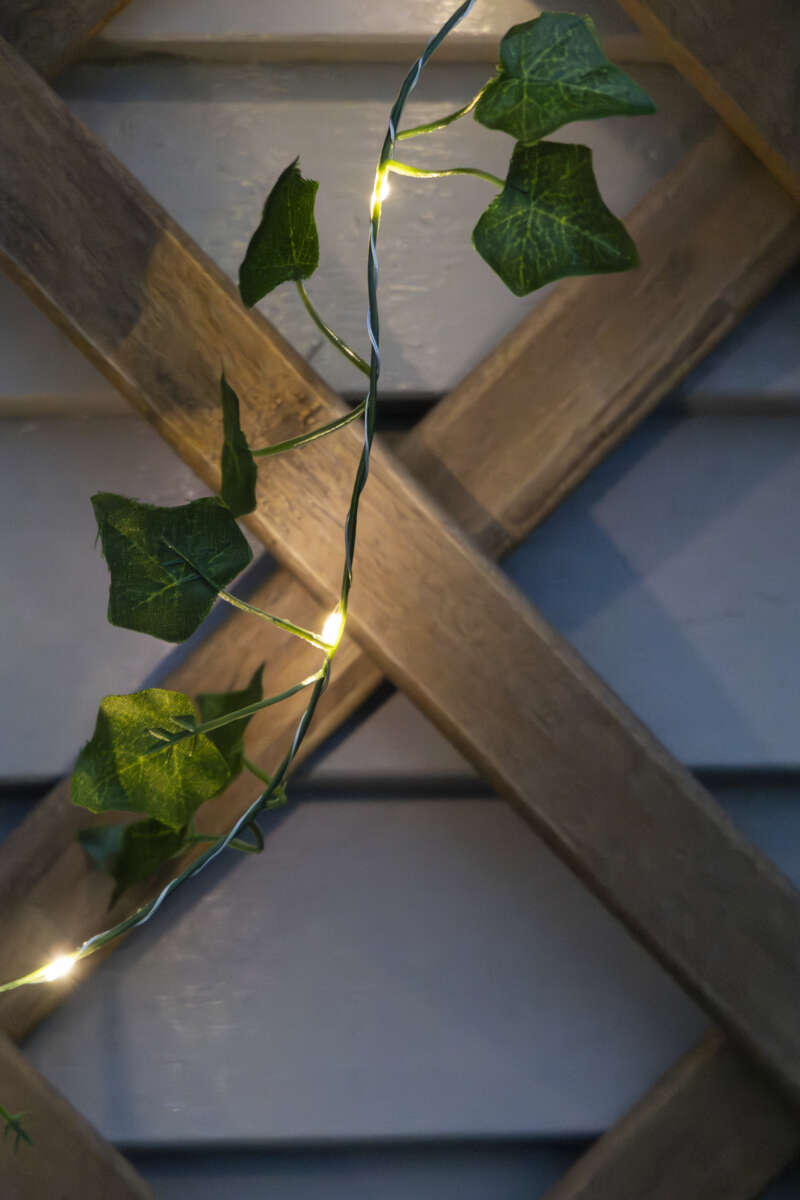 NORD lyslenke med eføyblader 1,8m