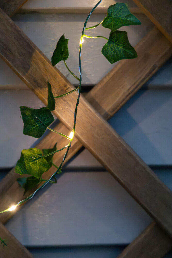 NORD lyslenke med eføyblader 1,8m