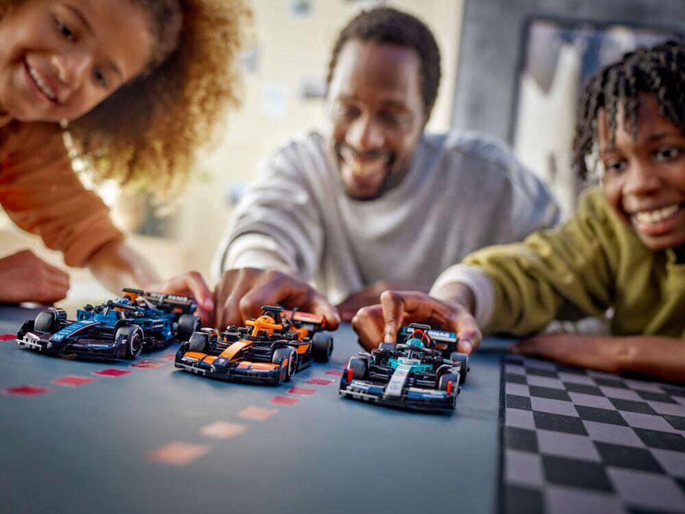 LEGO® Speed Champions McLaren F1® Team MCL38-racerbil 77251