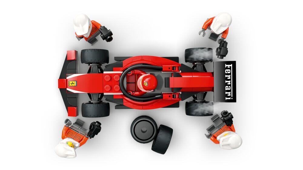 LEGO® City F1®-depotstopp og -team med Ferrari-bil 60443