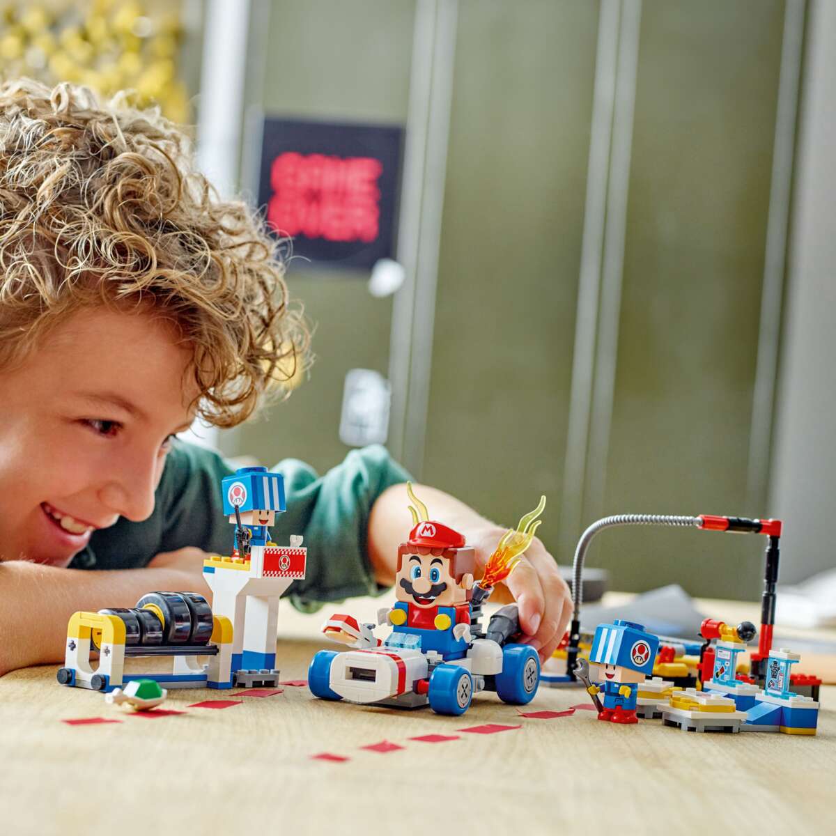 LEGO® Super Mario™: Mario Kart™ – Toads verksted 72035