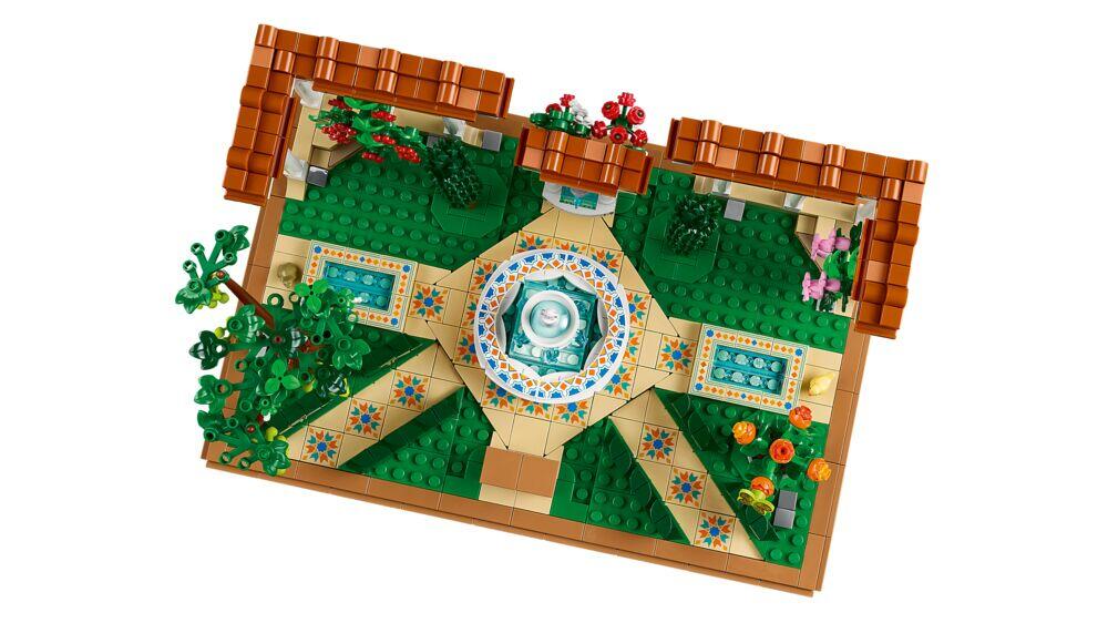 LEGO® Icons Hage med fontene 10359