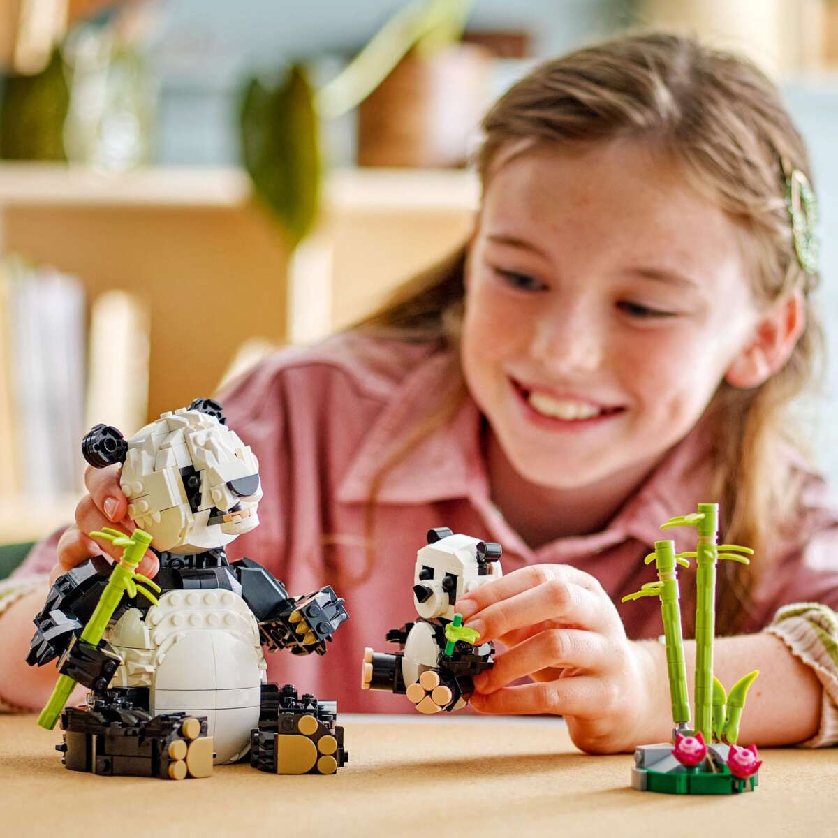 LEGO® Creator 3-i-1 Ville dyr: Pandafamilie 31165