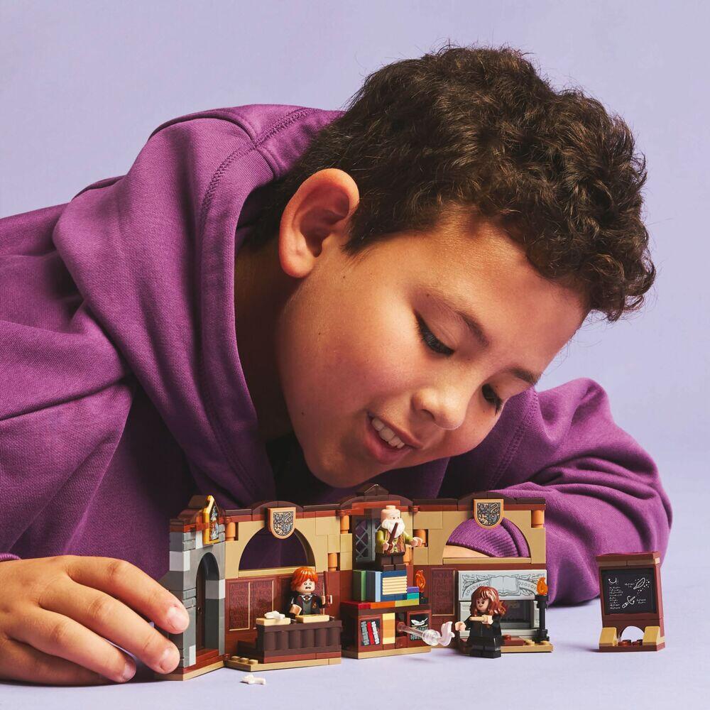 LEGO® Harry Potter™ Galtvortborgen: Time i trylleformler 76442