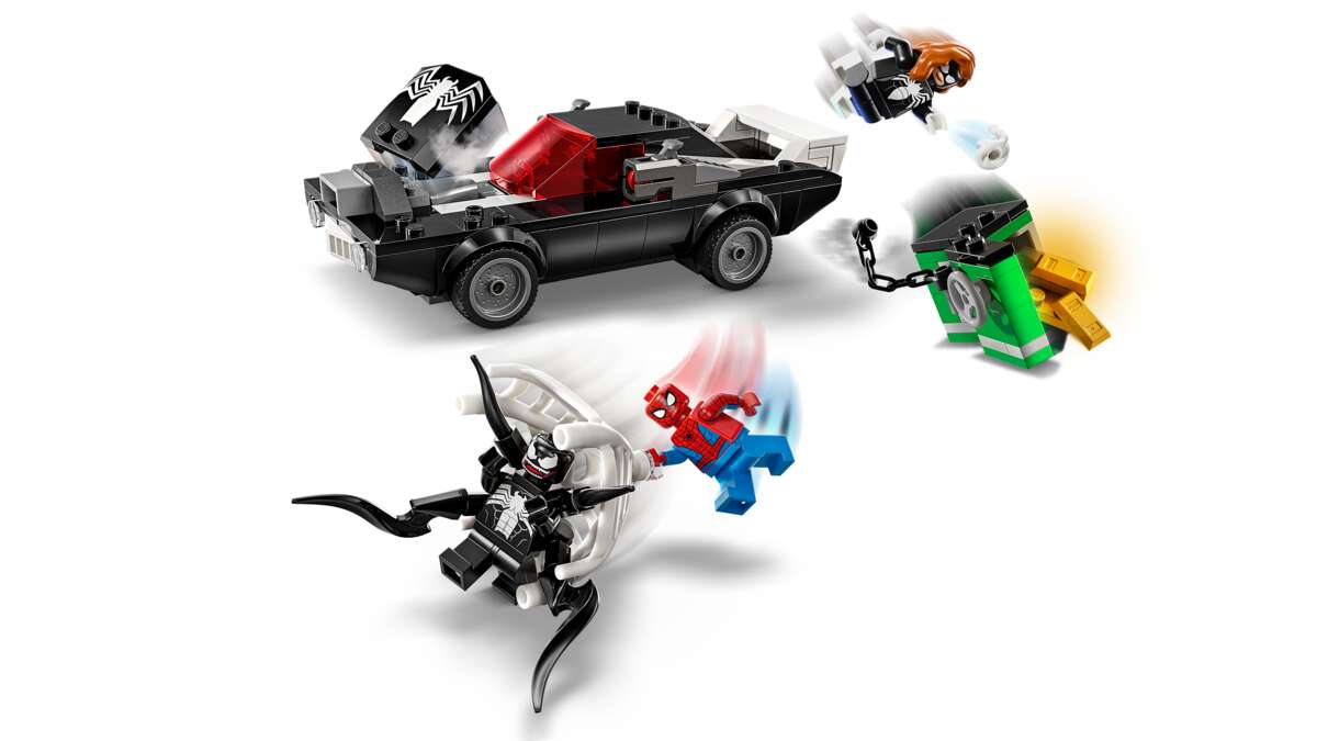 LEGO® Marvel Spider-Man mot Venom med muskelbil 76309