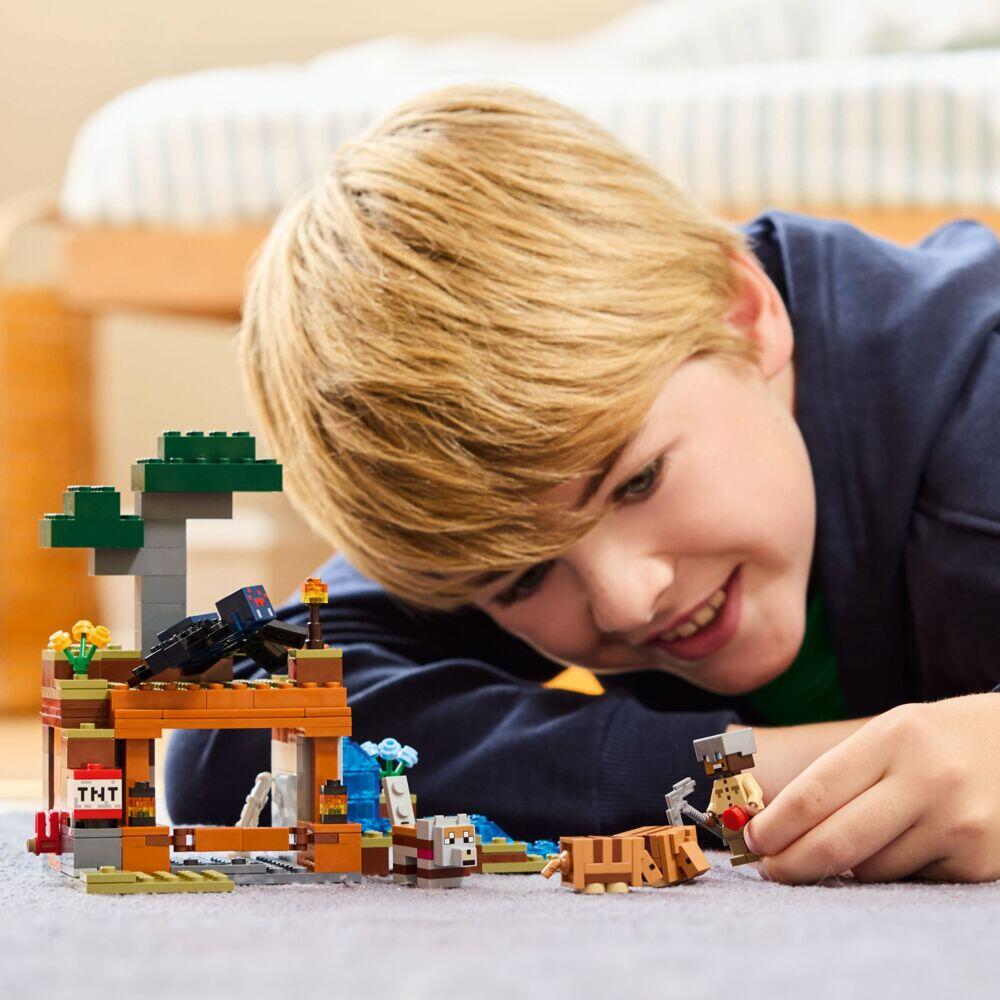 LEGO® Minecraft® Ekspedisjon til beltedyrgruven 21269