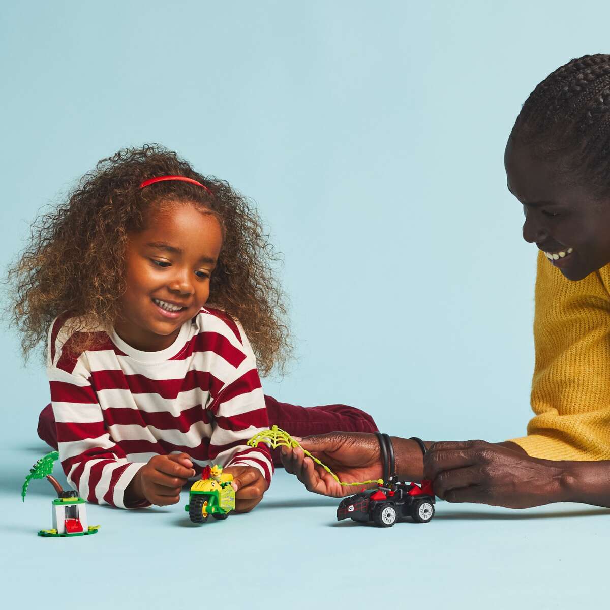 LEGO® Marvel Spidey og hans fantastiske venner Dinosaurkjøretøyjakt med Spin og Electro 11198