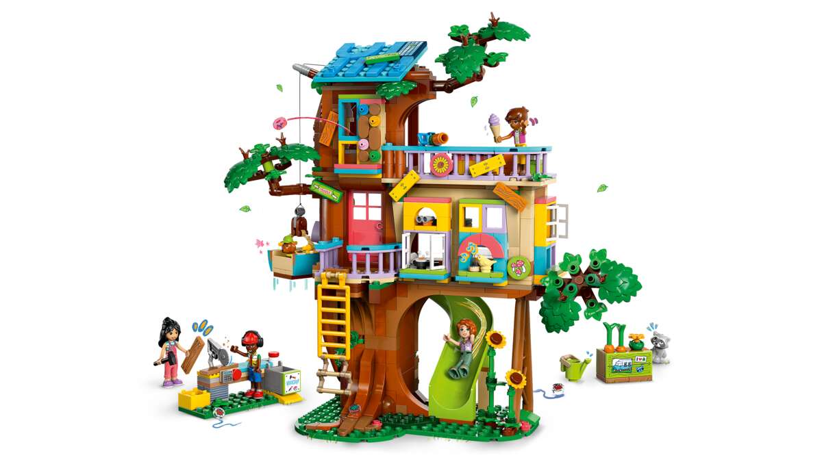 LEGO® Friends Koselig hytte i vennskapstreet 42652