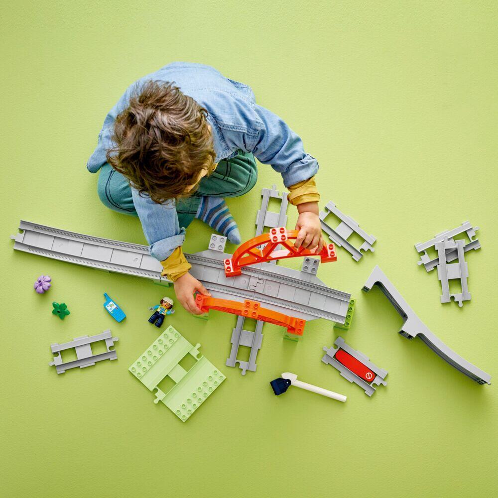 LEGO® DUPLO® Town Utvidelsessett med togbro og skinner 10426