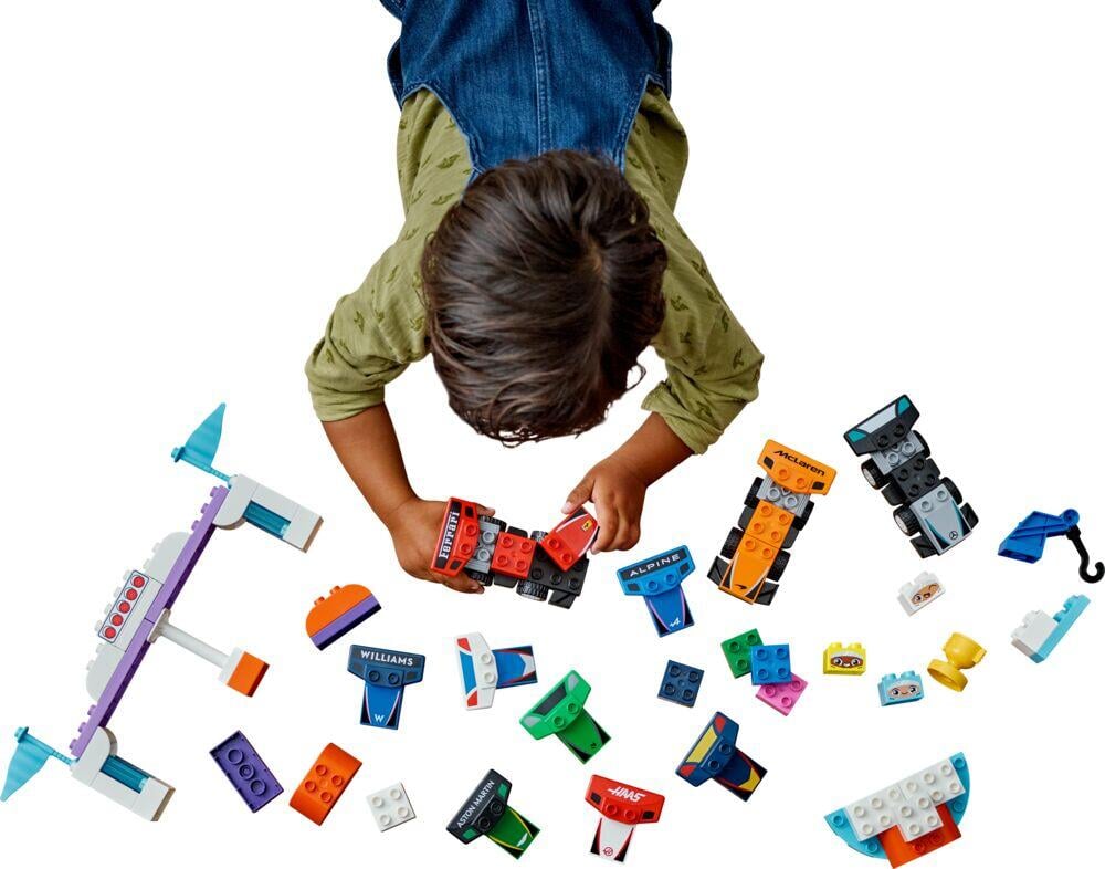 LEGO® DUPLO® Town F1® Team med racerbiler og sjåfører 10445