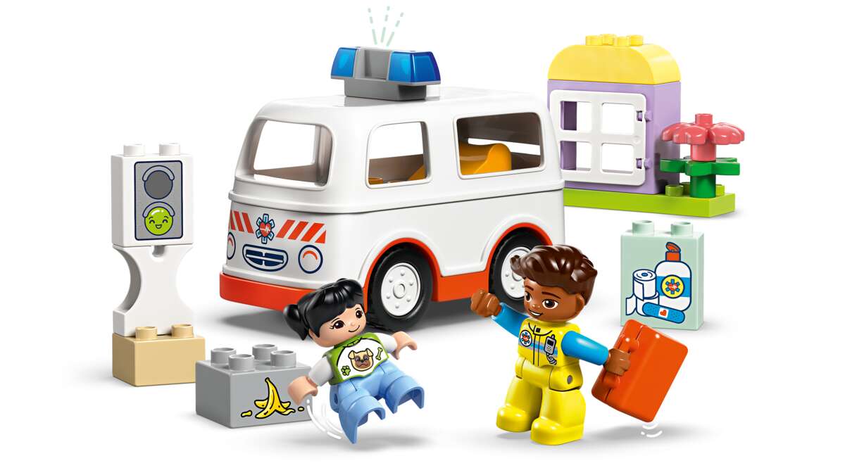 LEGO® DUPLO® Sykebil med sjåfør 10447