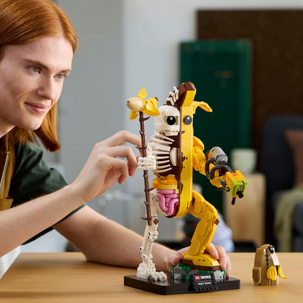 LEGO® Fortnite® Peely Bone 77072