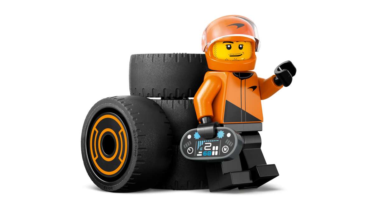 LEGO® City F1®-fører med McLaren-racerbil 60442