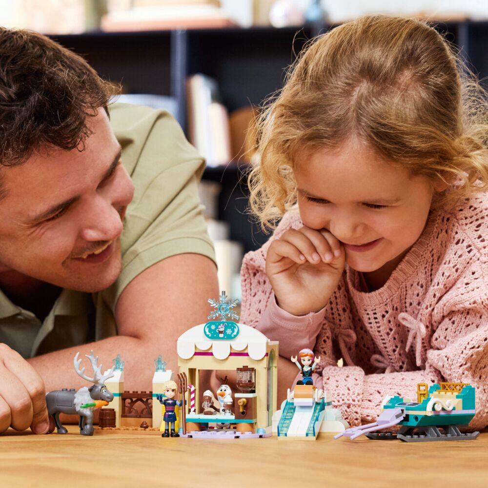 LEGO® ǀ Disney Frost Annas eventyrlige sledetur 43256