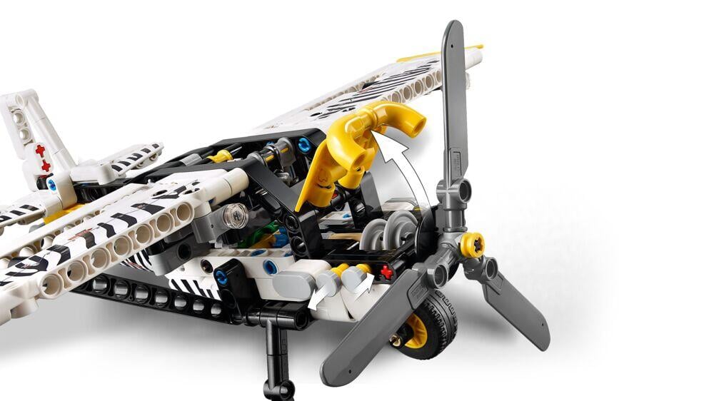 LEGO® Technic Villmarksfly 42198