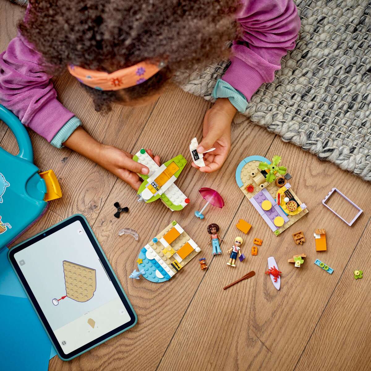 LEGO® Friends Kreativ reise- og strandkoffert 42672