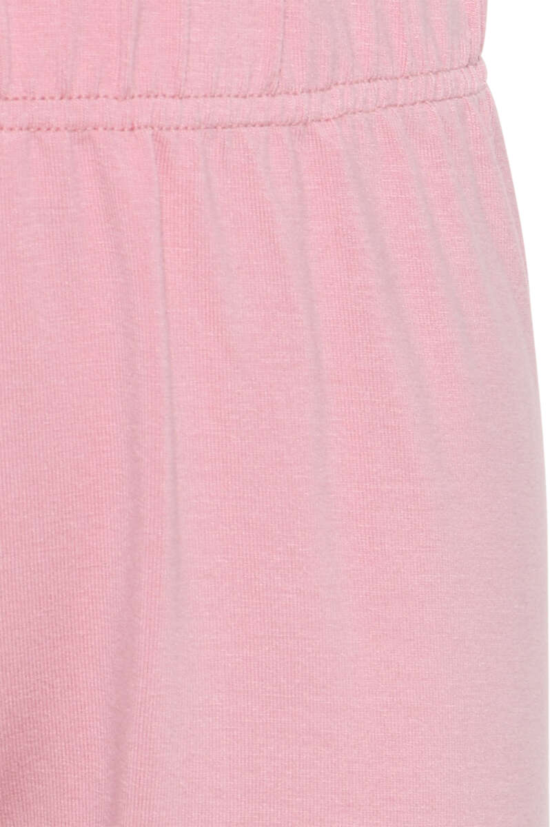 Okidoki Saura longs barn