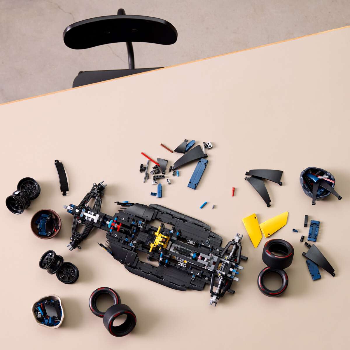 LEGO® Technic Oracle Red Bull Racing RB20 F1-bil 42206