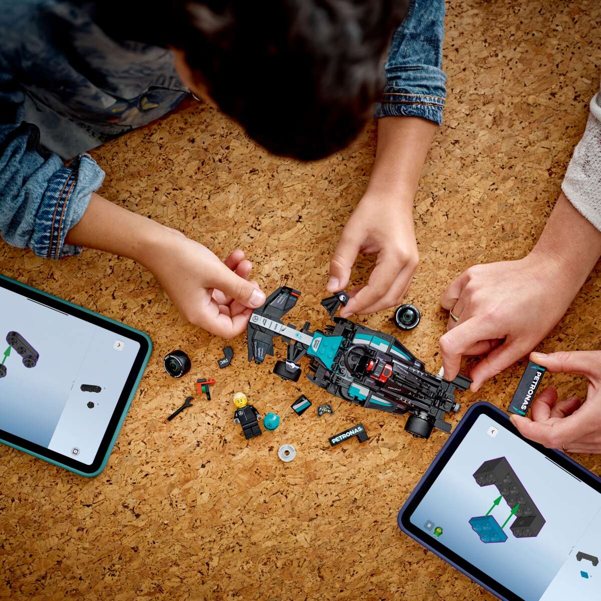 LEGO® Speed Champions Mercedes-AMG F1® W15-racerbil 77244