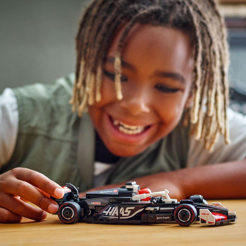 LEGO® Speed Champions MoneyGram Haas F1® Team VF-24-racerbil 77250