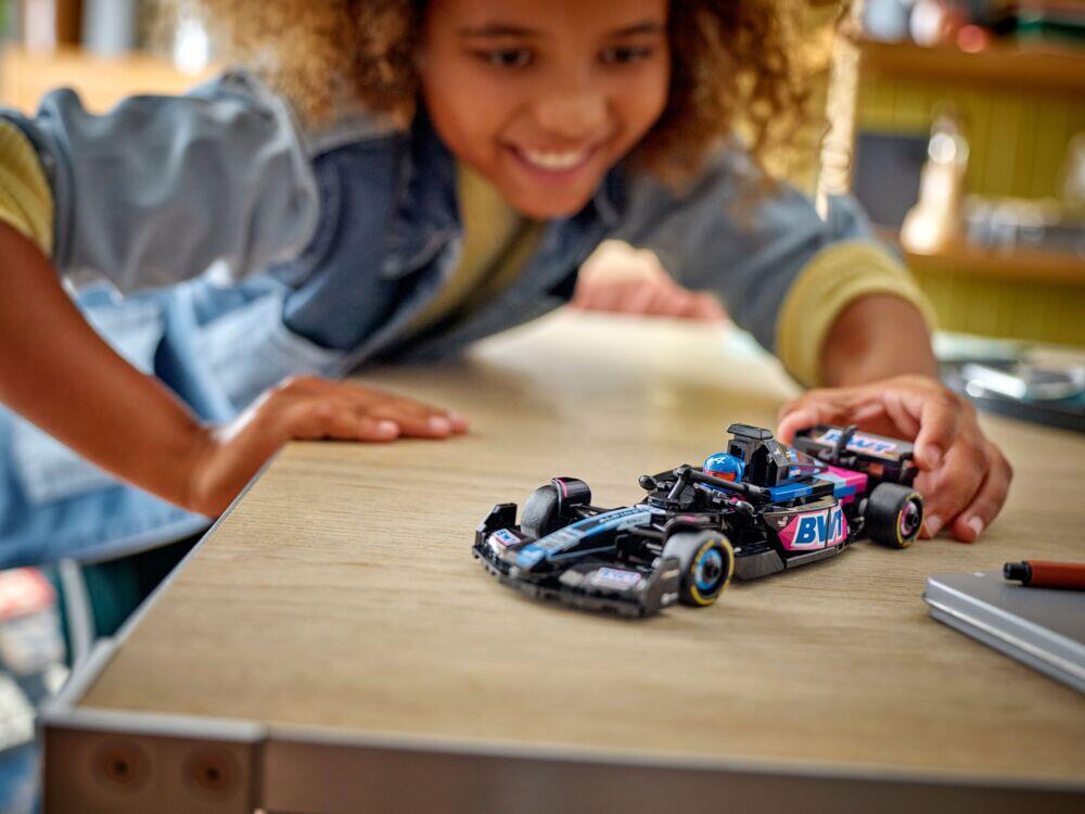LEGO® Speed Champions BWT Alpine F1® Team A524-racerbil 77248