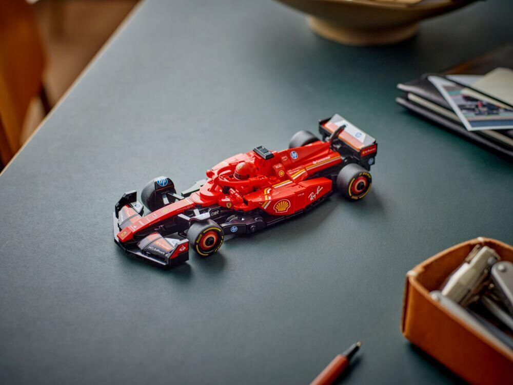 LEGO® Speed Champions Ferrari SF-24 F1®-racerbil 77242