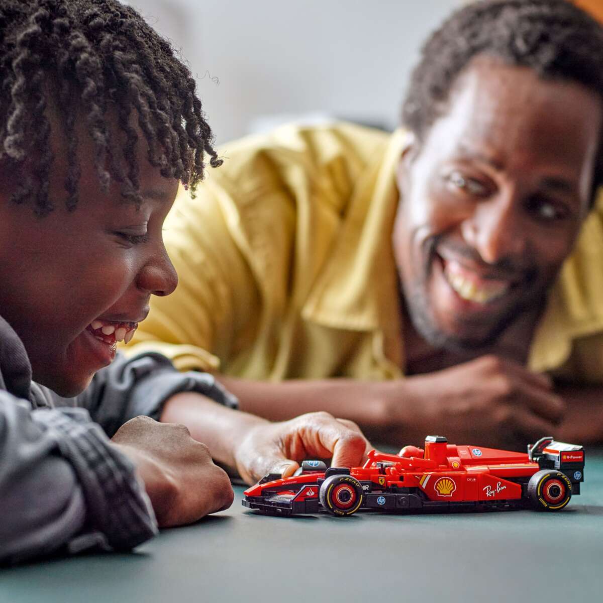 LEGO® Speed Champions Ferrari SF-24 F1®-racerbil 77242