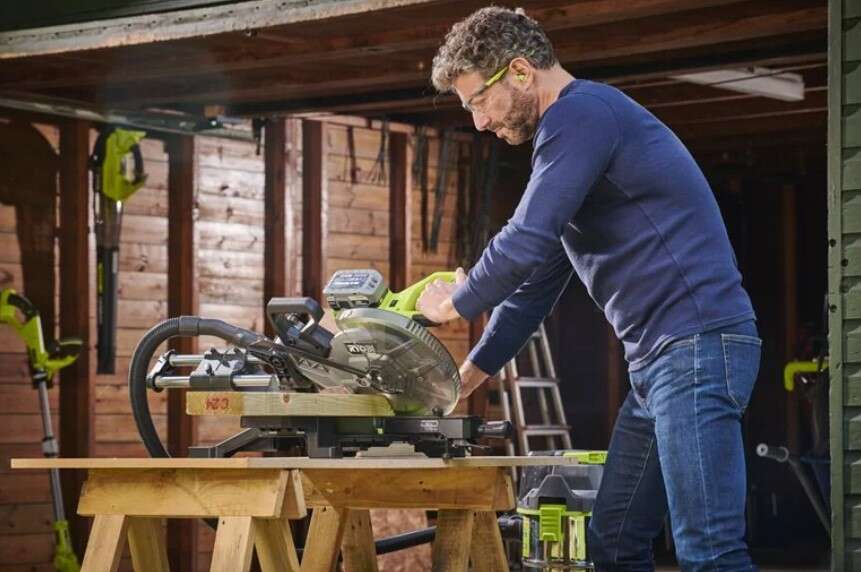 Ryobi RMS18254X-0 kapp og gjærsag u/ batteri