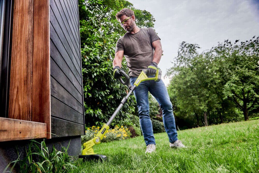 Ryobi ONE+ RY18LT18HTA-120 gresstrimmer/hekksaks m/batteri