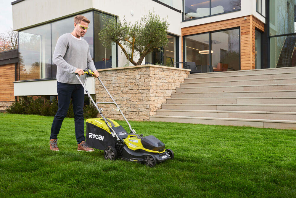 Ryobi RY18LM37A-150 gressklipper m/batteri